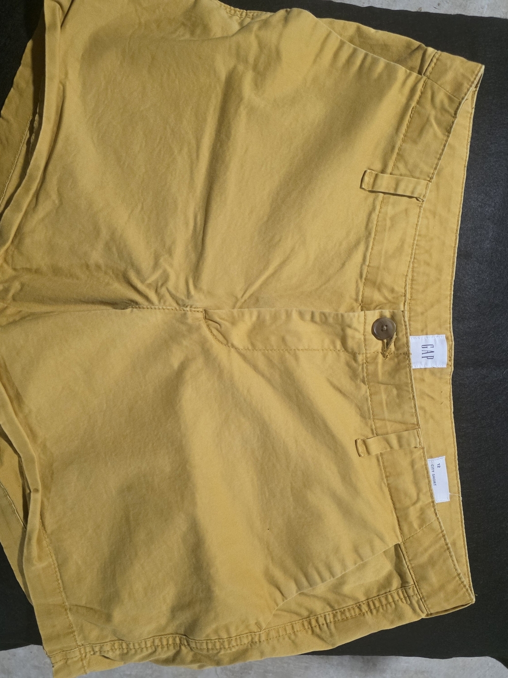 GAP C1 City Short City Shorts Yellow Size 12